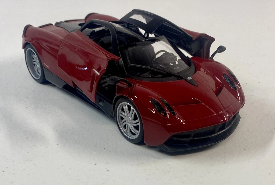 *NUEVO* Coche Diecast Welly 1:24 Pagani Huayra Rojo Oscuro Puertas Ala Foto 3 de 4