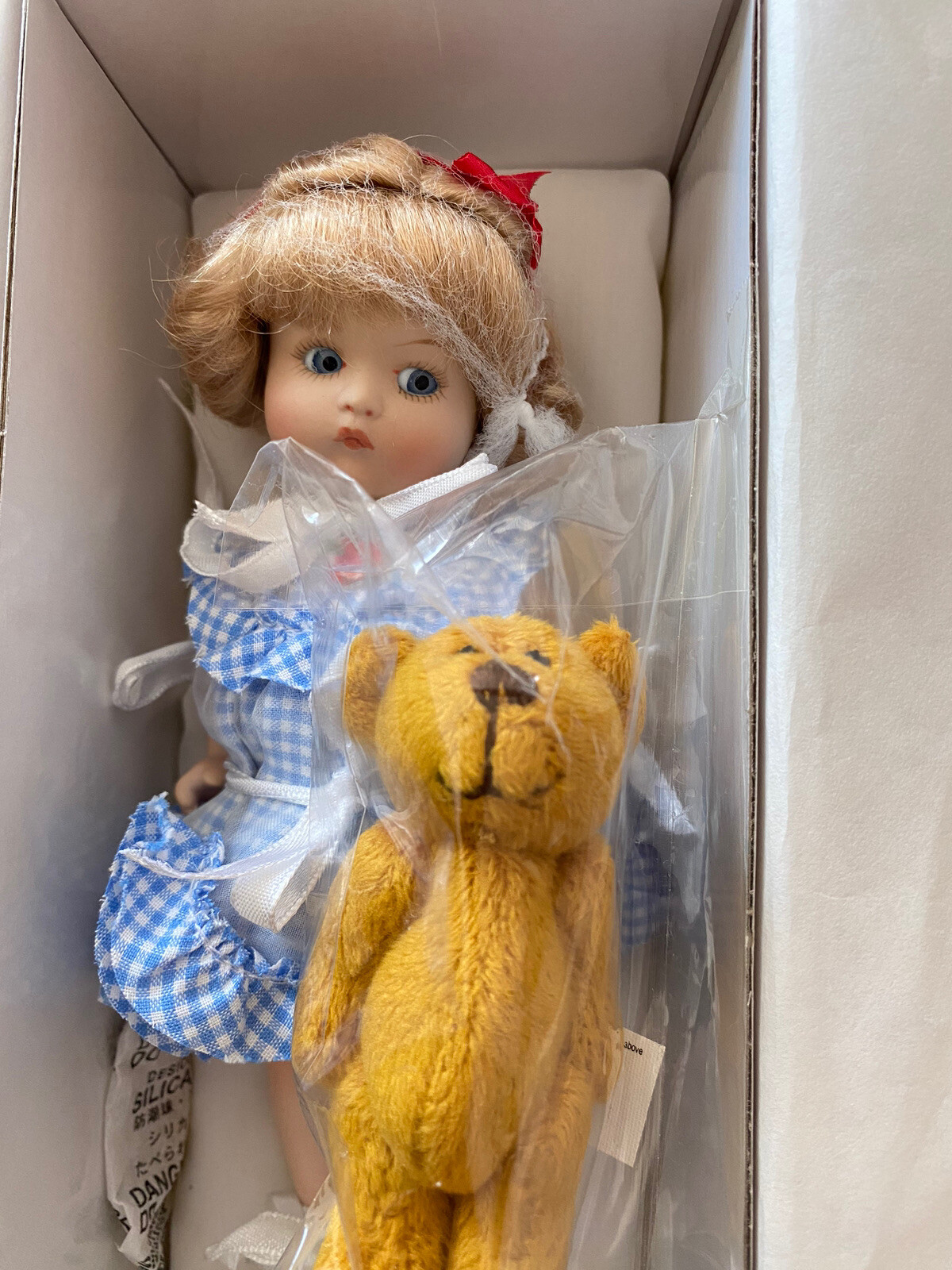 UFDC 2012 JAMBALAYA JUBILEE Convention VOGUE 8" Doll JUST ME Signed NIB