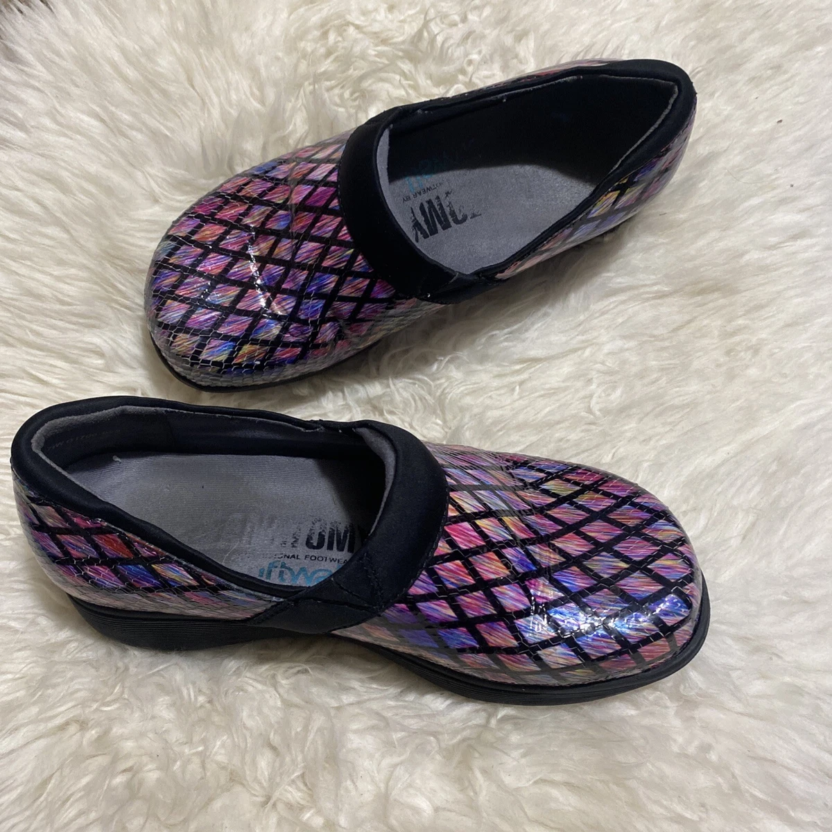 Grey hotsell anatomy clogs