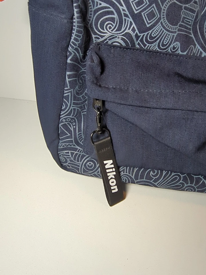 Sac A Dos Nikon Coolpix Comme Neuf, En Nylon Hydrofuge, 15L - Photo 4/4