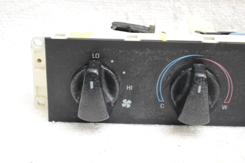 1992-1996 Ford F-150 F-250 Bronco Aquecedor A/C Temperatura Clima Controle Fabricante de Equipamento Original - Imagem 3 de 4
