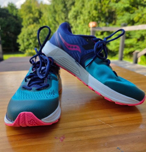 Saucony Guide ISO 2 Women’s 5.5 M Turquoise, Navy and Pink Running Shoes