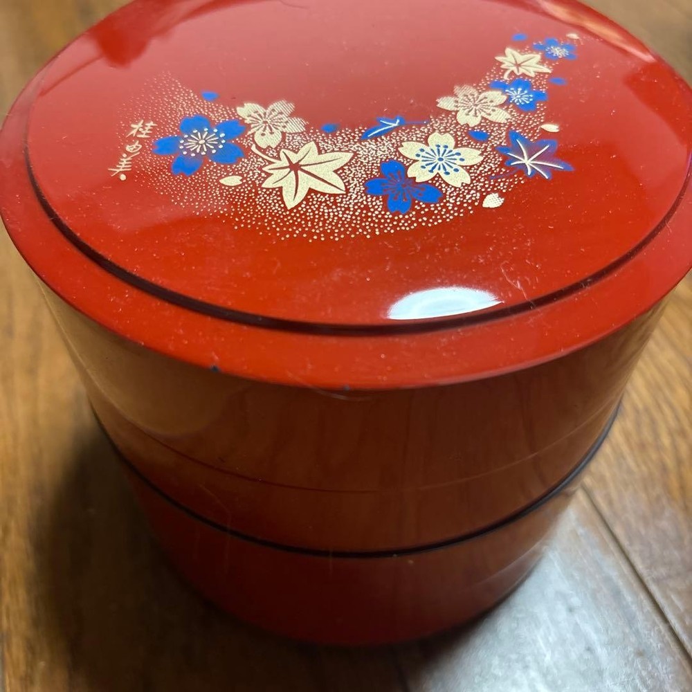 Jubako Bento Box Japanese Red floral pattern box Yumi Katsura two tiers