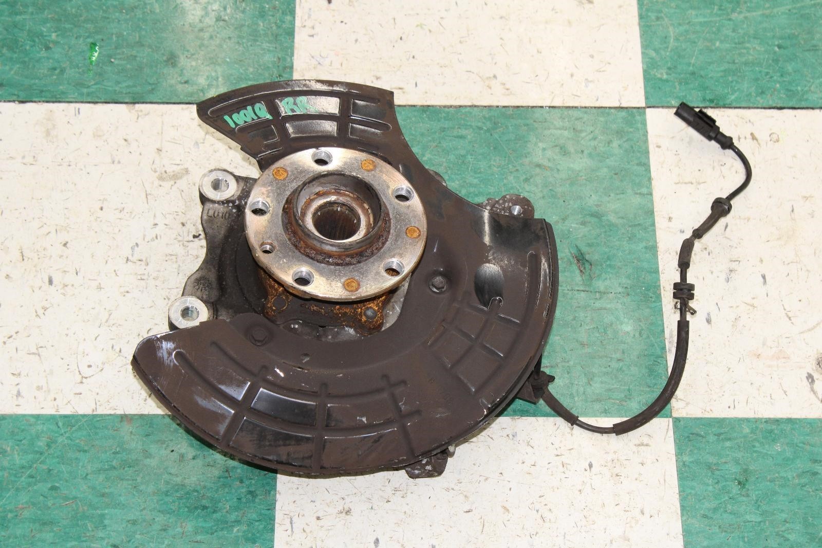 Maserati Ghibli 2017-2024 Rear Right Steering knuckle