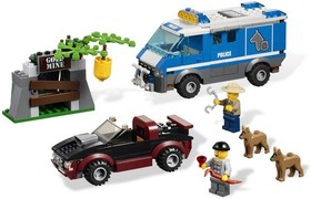 Lego CITY 4441 ~ POLICE DOG VAN ~ Retired NISB  Sports Car  GOLD MINE CAVE dogs