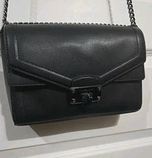 Michael Kors Kinsley medium Smooth leather shoulder flap bag in black