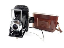 Kinax III Selten mit Boyer Saphir Objektiv 100mm 4.5. Kamera Camera + Etui.