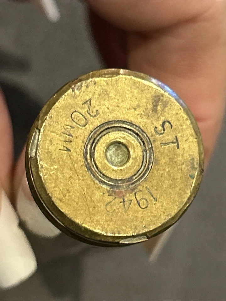 Vintage WW2 British 1942 Dated 20mm Shell Case Candle Holder (Vase) Trench Art - Image 3 of 4