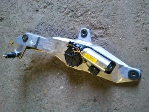 Rear window wiper mechanism