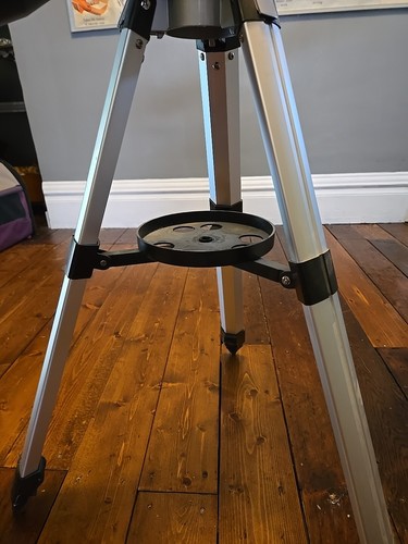 Meade Telescope with Tripod 70 mm 700 mm - Picture 2 of 10