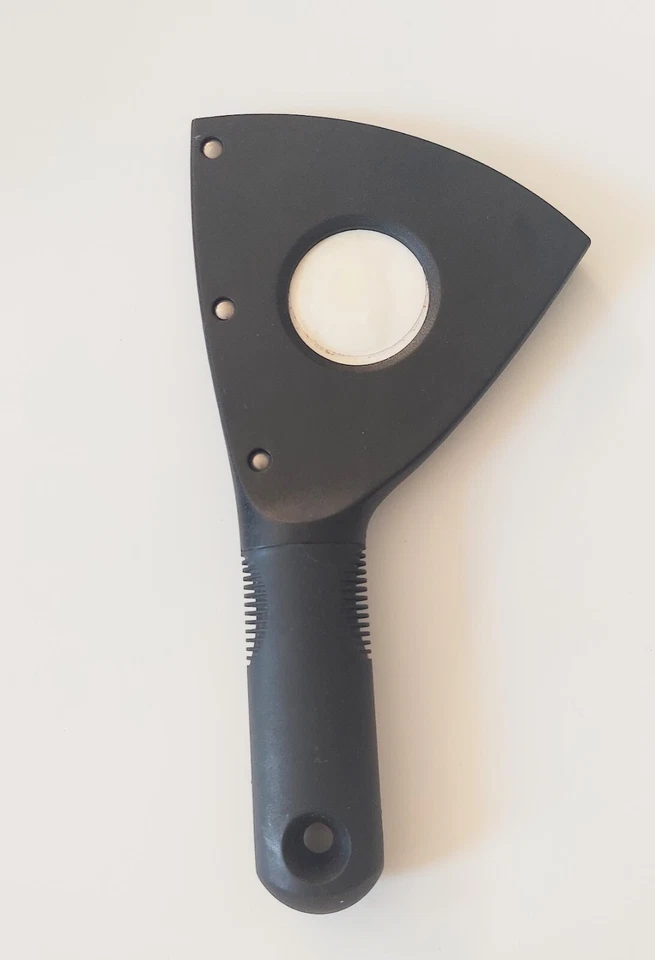 Abridor de tapa de tarro de fácil agarre OXO Good Grips Foto 2 de 4