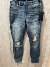 True Religion Women's Size 32 Widestroy Halle Mid Rise Supper Skinny Jeans 179