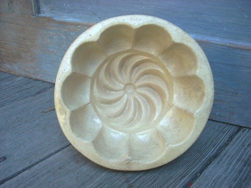 Antique Yellow Ware Pottery Food/Pudding Mold Bowl Small Size 4" x 2"