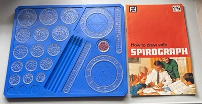 Spirograph Ersatzteile. 60er Jahre. Denys Fisher Spielzeug. Zahnräder und Heft ''Wie zeichnet man..''.