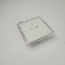 Honeywell AOM-2RF Relay Control Module, 15-32VDC, 6.5MA, 32-120°F Range - NEW