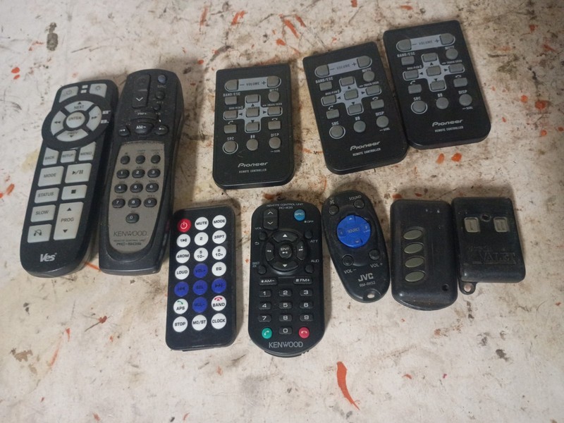 Automotive Radio Mini Van TV Alarm Locks Remotes Lot Used