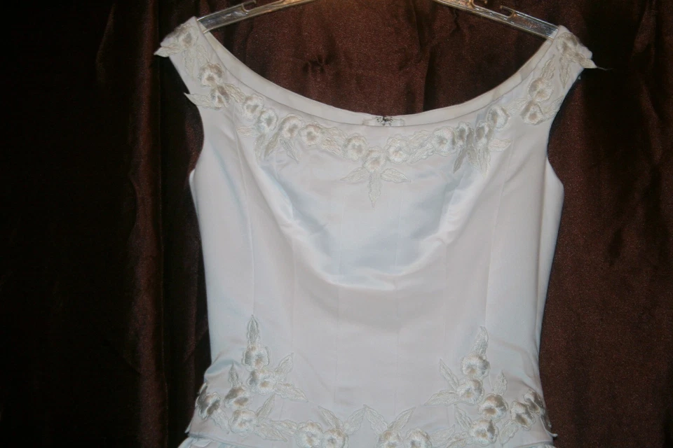 r- VESTIDO DE NOVIA TALLA 6? PRECIOSO CON TREN CINTURA LARGA VER MEDIDAS USADO 1X Foto 2 de 4
