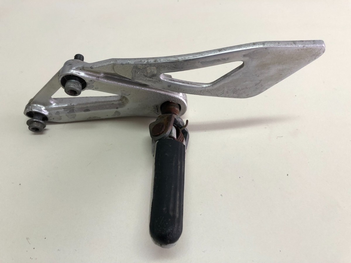 Yamaha TZR250 Front Left Foot Rest Step 3MA-27443-00 | eBay