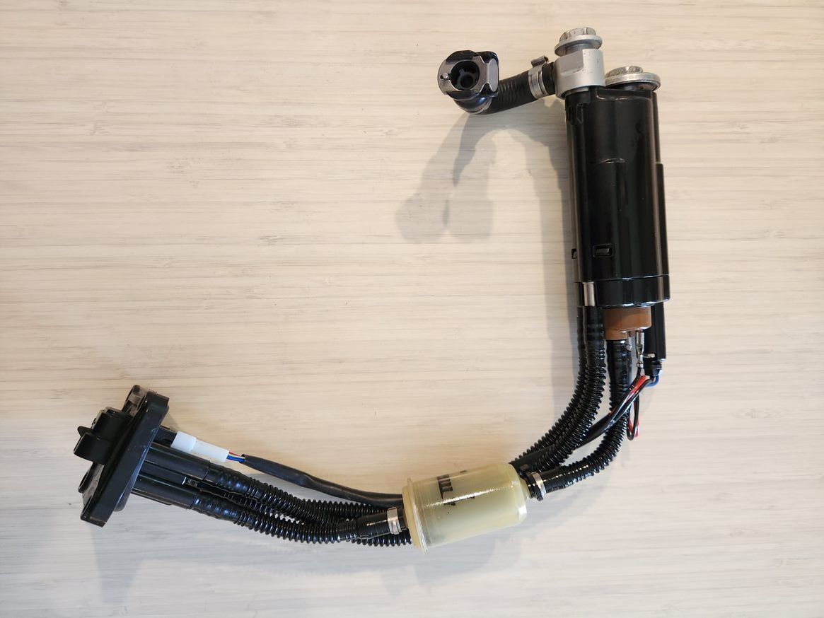 2017 KTM 450 SXF OEM Gas Tank Fuel Pump 250 350 450 FC XCF