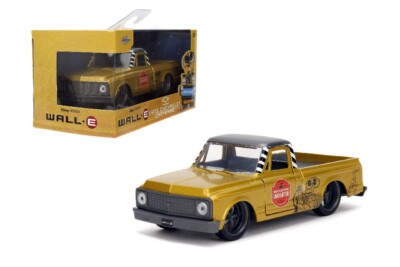 Jada 1:32 Disney Pixar Wall-E 1972 Chevrolet Cheyenne Diecast Model 34925 Yellow