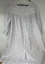 Vintage Carriage Court Womens Size L Nightgown Set