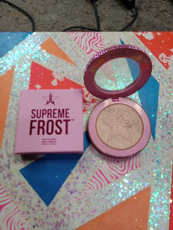 Jeffree Star Supreme Frost Highlighting Powder FROZEN PEACH - Imagem 2 de 4