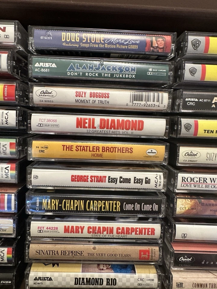 Lot of 30 Country Cassettes /Case Alan Jackson Willie Nelson Garth Brooks + More Foto 3 de 4