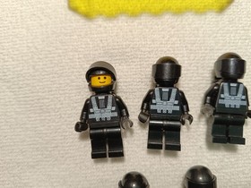 Lego 6987 Message Intercept Base Space Blacktron Astronaut Base