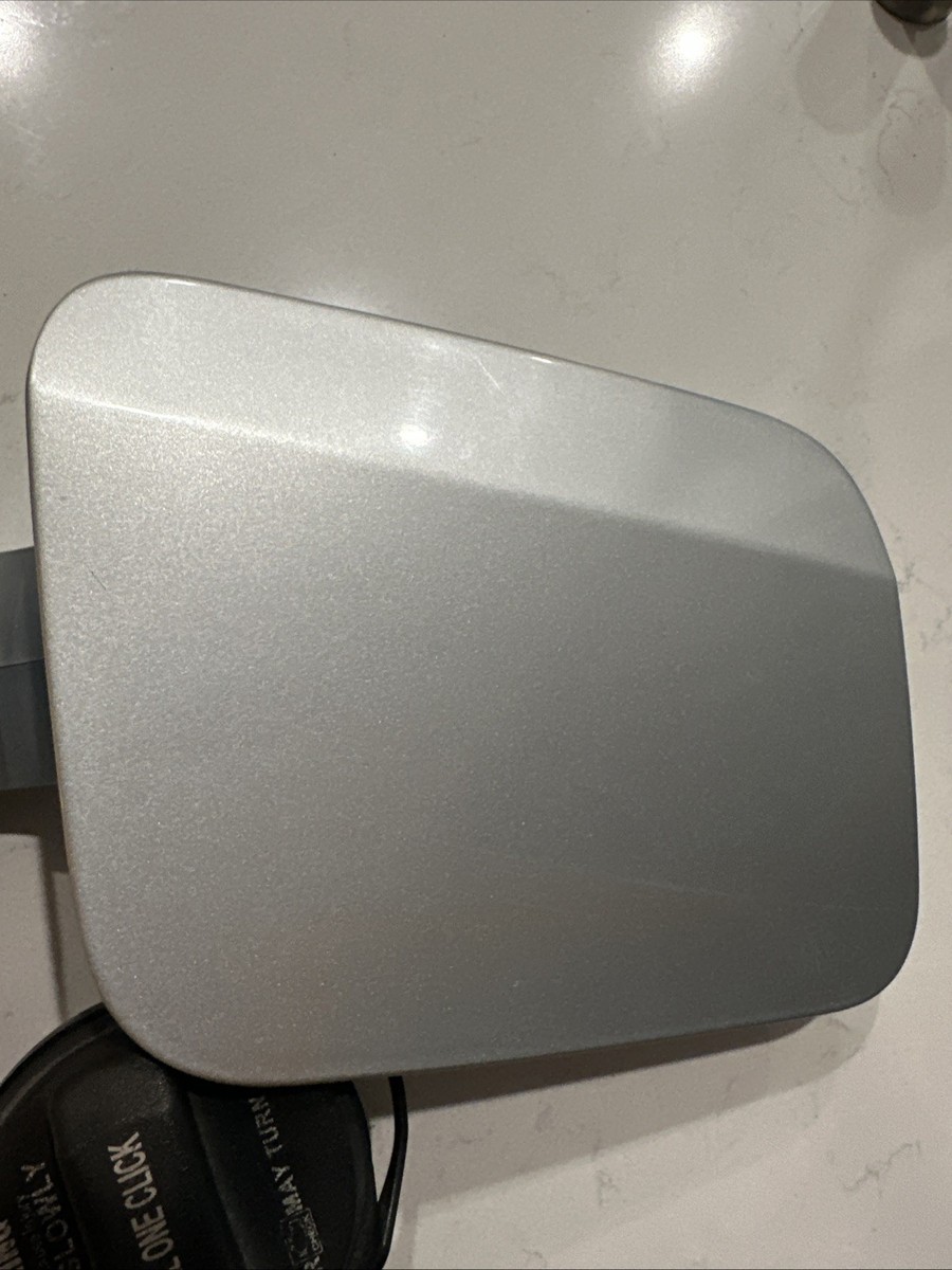 2011-2016 HYUNDAI AZERA GAS FUEL TANK FILLER DOOR COVER OEM 69510