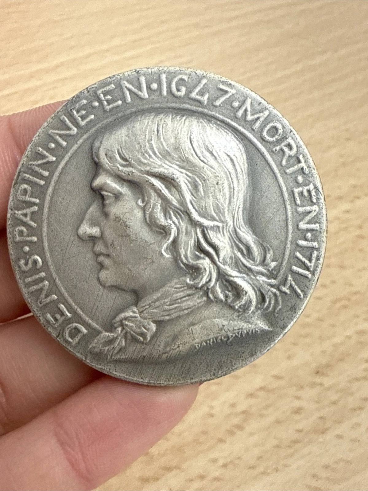 Médaille Denis Papin Ne Ig47 Mort En 1714 En Bronze