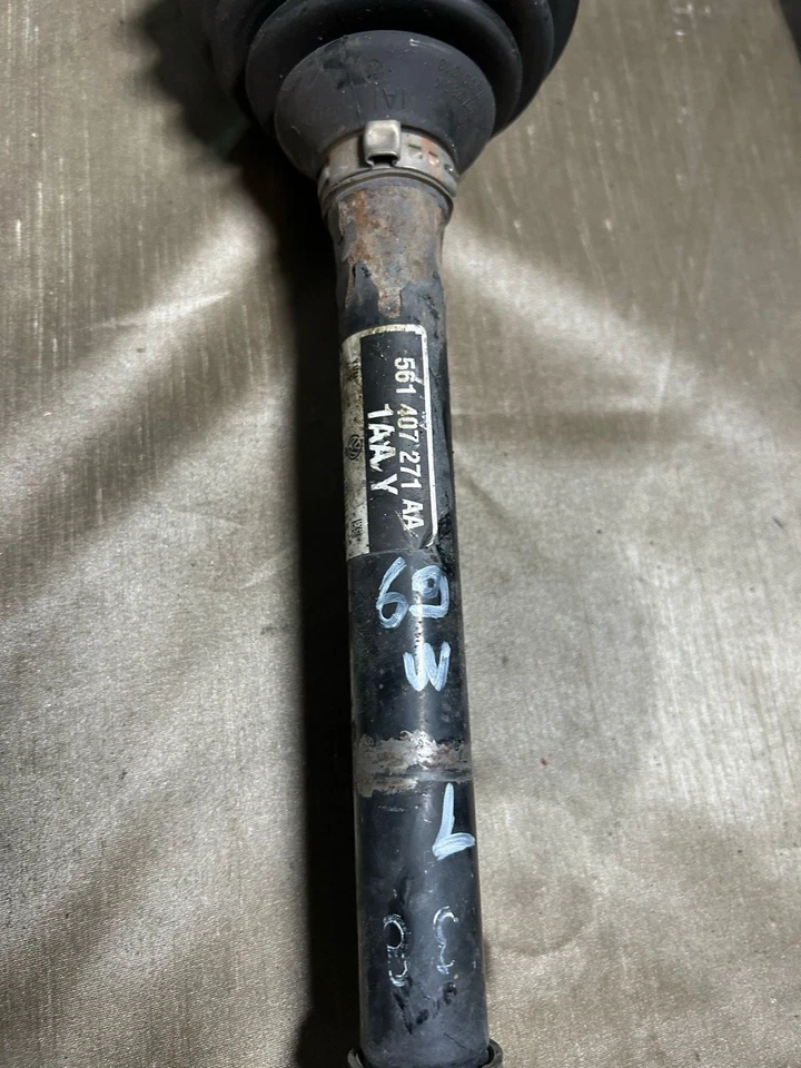 2014 - 2022 VOLKSWAGEN PASSAT ПЕРЕДНЯЯ ЛЕВАЯ ОСЬ OEM 561407271AA - Изображение 2 из 4