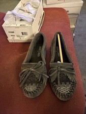 Minnetonka Women s Cordova Charcoal Leather fabric Size 6, Slip On. Moccasin.