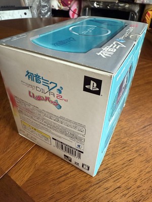 Sony PSP 3000 Console Hatsune Miku Project DIVA 2nd Ippai Pack