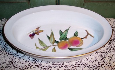 Evesham Vale Royal Worcester Oval Ovenware Bowl Dish Peaches Berries Design 1961