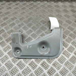 BMW X5 G05 Kotflügelhalter vorne links 7418219 3.0 Hybrid 219 kW 2024 33561510