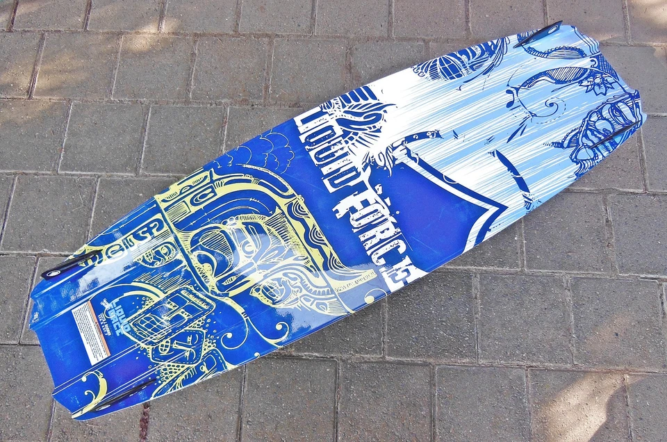 Liquid Force Element 128 Kiteboard w/ Fins, Moehau Goold, J Redmon, 128.5 x 37.7 - Image 1 of 4