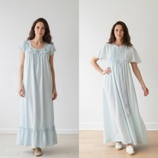 Vintage Gilead Light Blue Summer Robe  Nightgown Floral Embroidery Medium Chrty