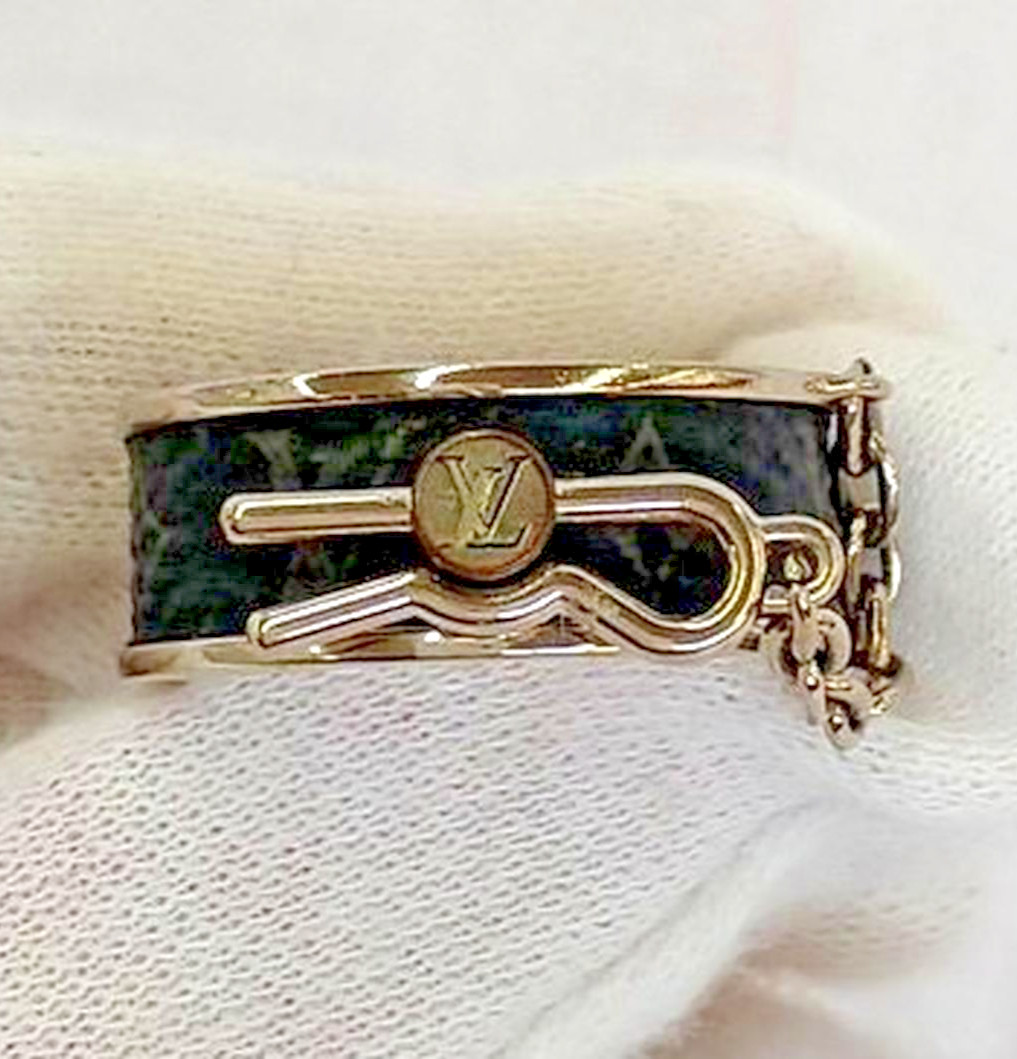 Authentic LOUIS VUITTON Monogram Eclipse Berg Pin… - image 8