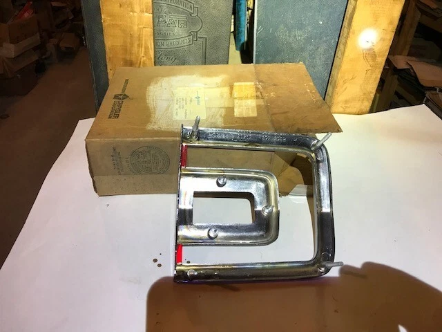 Nuevo de Lote Antiguo 1968 Plymouth GTX Sport Satelitte Lámpara Trasera Lateral Derecha 2853480 2809148 Foto 3 de 4