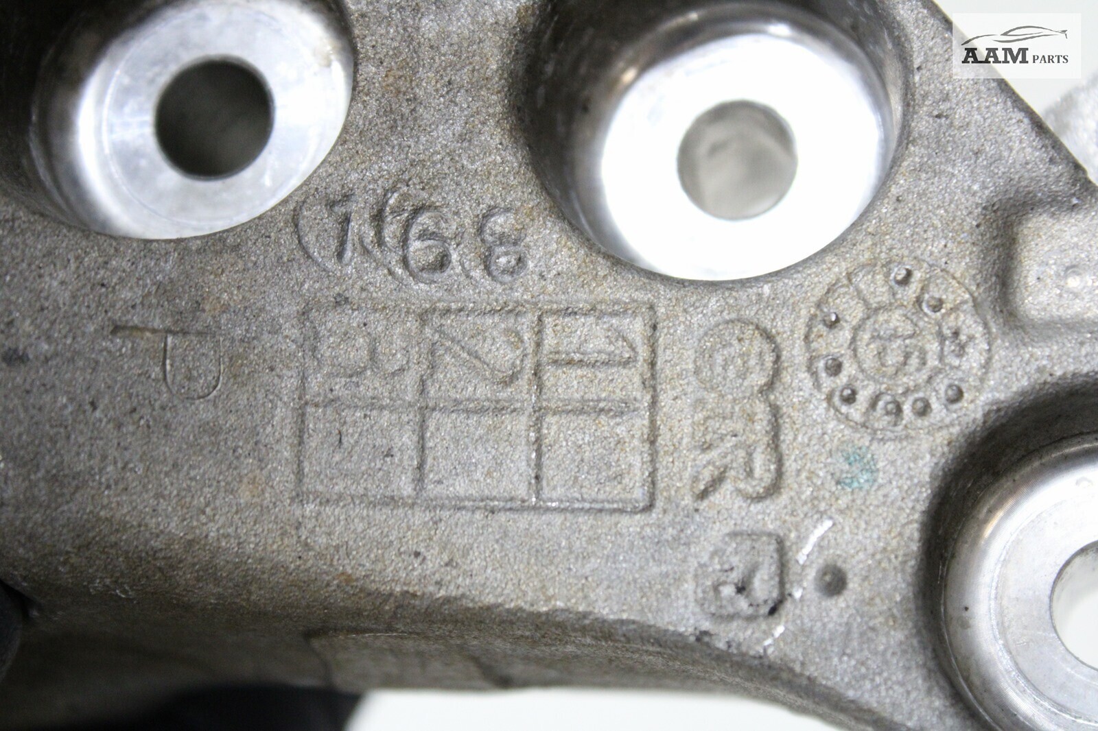 2014-2021 MASERATI GHIBLI M157 LEFT SIDE ENGINE MOTOR SUPPORT MOUNT BRACKET OEM