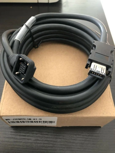 1PC New For MITSUBISHI MR-J3ENCBL5M-A1-H Servo Cable 5M - Picture 1 of 1