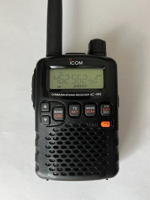 ICOM IC-R5 Wideband AM/FM WFM Compact Receiver/Scanner - Mint Condition, In Box