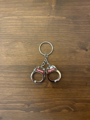 Supreme Handcuff Keychain – Brand New! | eBay