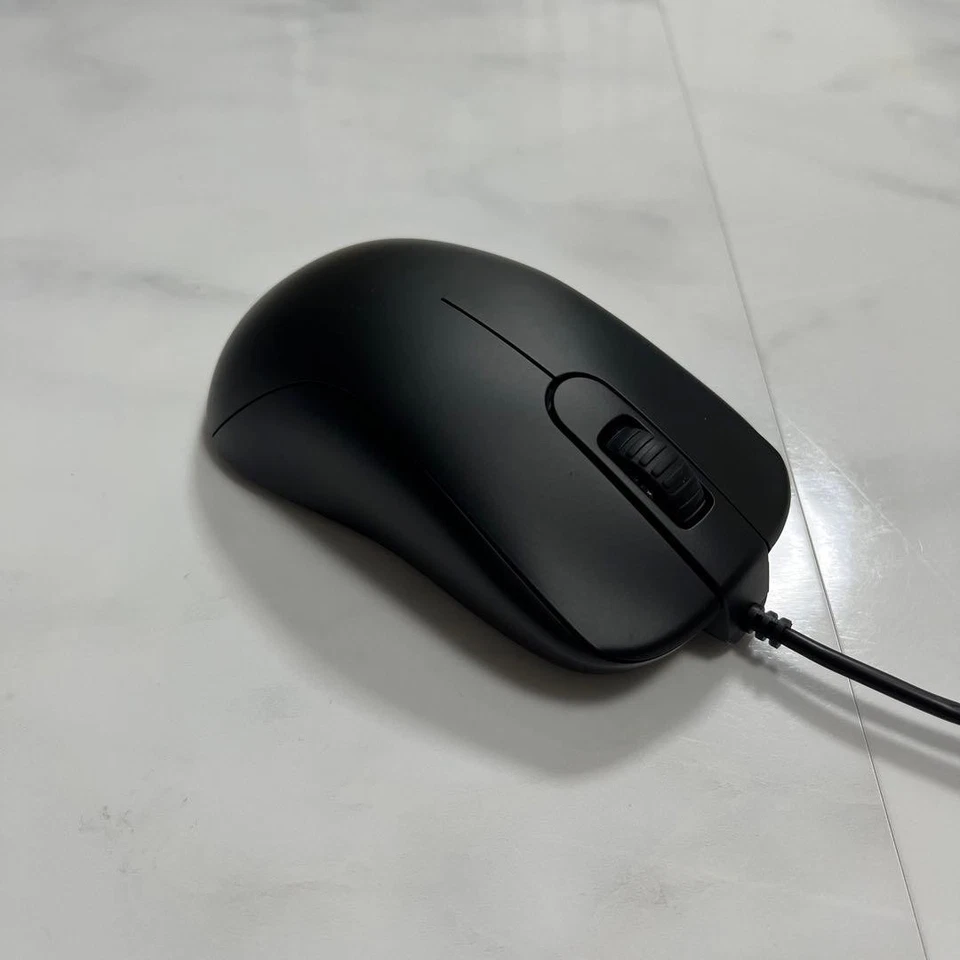 BenQ ZOWIE S1 Black Gaming Mouse 3360 Optical Sensor USB Wired 4 Buttons - Image 4 of 4