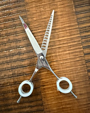 Affordable Grooming Shears Reverse Curved Blenders
