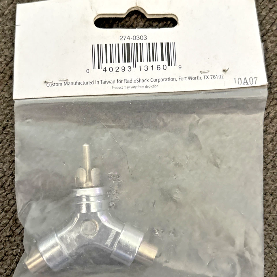 RADIOSHACK MONO TO MONO AUDIO ADAPTER 274-303 SEALED AUXILIARY DAZZLE CONNECTOR - Image 4 of 4