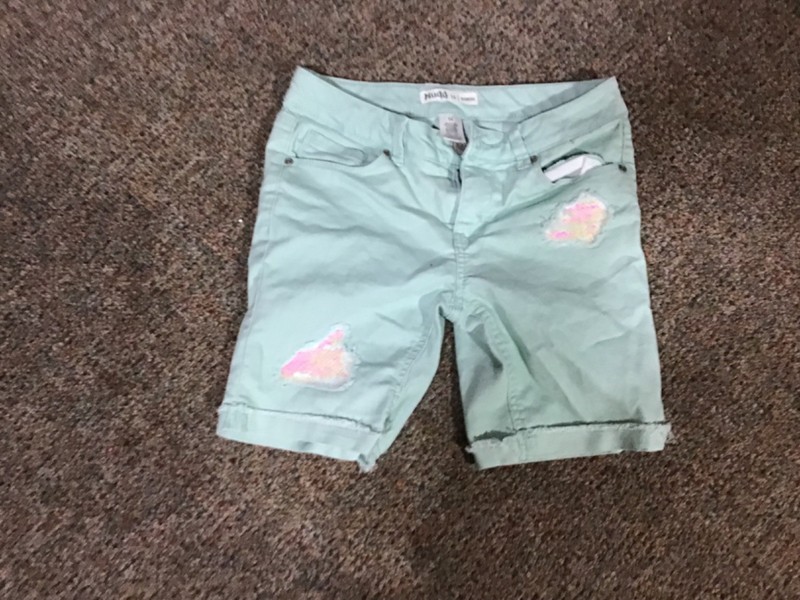Mudd girls 14 Bermuda jean shorts