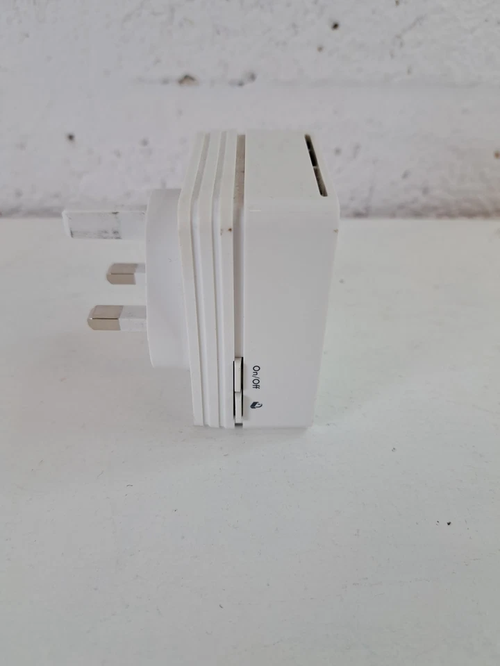 NETGEAR WN1000RP Wi-Fi Range Extender Wireless signal booster - UK plug - Image 2 of 4