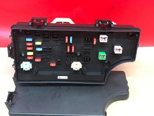 10-12 Caliber Patriot Fuse Relay Box Integrated Power Module TIPM P04692333AB - Picture 2 of 6