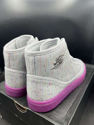 Air Jordan Jasmine GG Wolf Grey GS Size 7Y / Women's 8.5 (768927